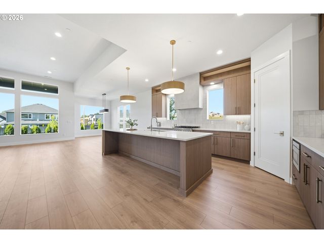 3718 N 12TH Cir, Ridgefield, WA 98642