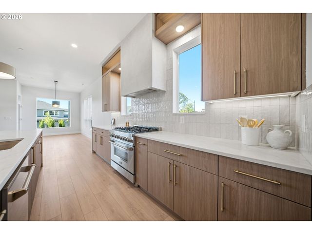 3718 N 12TH Cir, Ridgefield, WA 98642