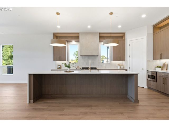 3718 N 12TH Cir, Ridgefield, WA 98642