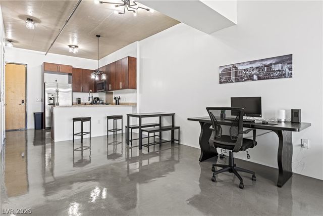 353 East Bonneville Avenue 707, Las Vegas, NV 89101