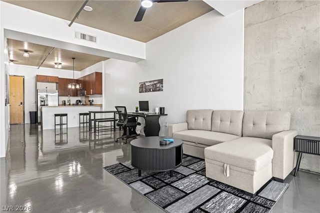 353 East Bonneville Avenue 707, Las Vegas, NV 89101