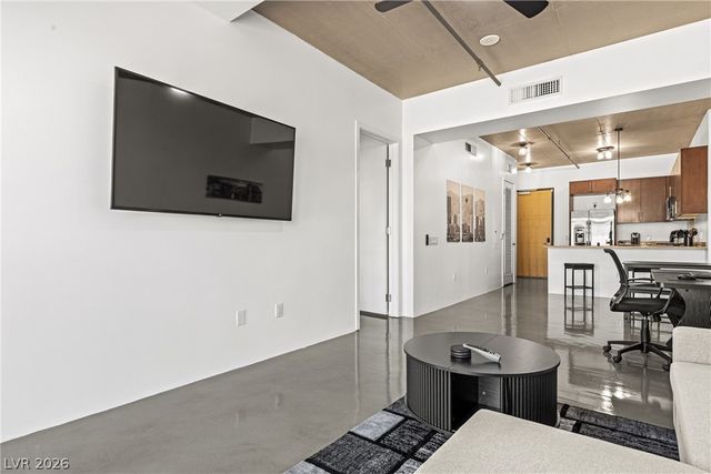 353 East Bonneville Avenue 707, Las Vegas, NV 89101