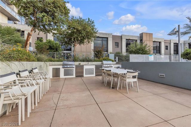 353 East Bonneville Avenue 707, Las Vegas, NV 89101