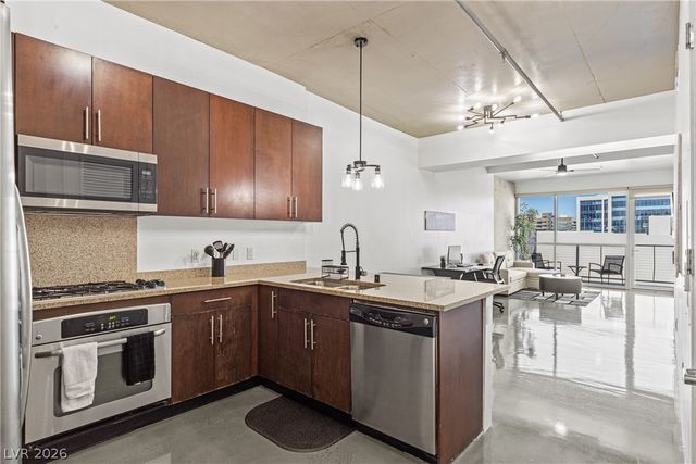 353 East Bonneville Avenue 707, Las Vegas, NV 89101