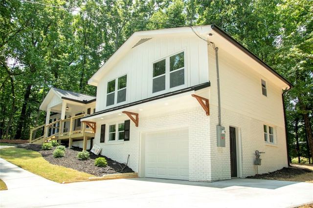 5545 Crestview Drive, Acworth, GA 30102