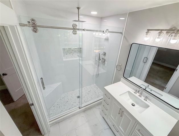 5545 Crestview Drive, Acworth, GA 30102