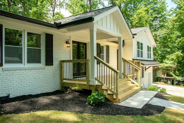 5545 Crestview Drive, Acworth, GA 30102