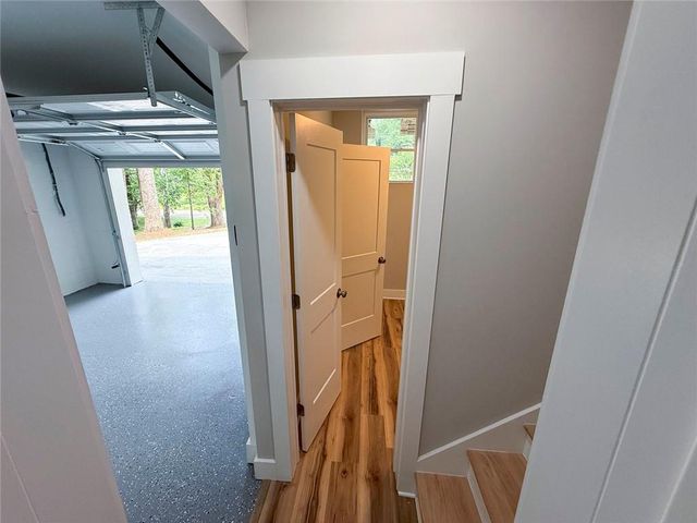 5545 Crestview Drive, Acworth, GA 30102