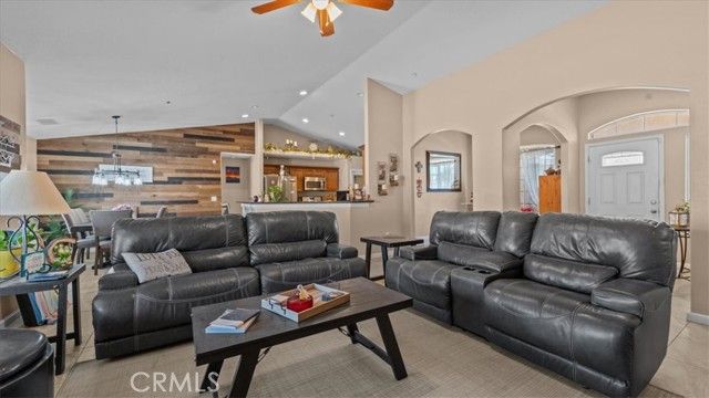 7860 Alston, Hesperia, CA 92345