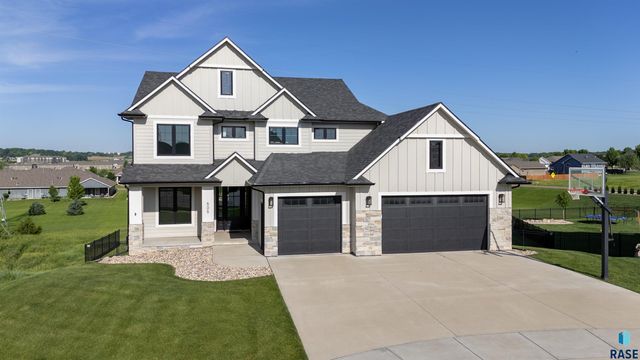 505 S Sassafras Cir Circle, Sioux Falls, SD 57110