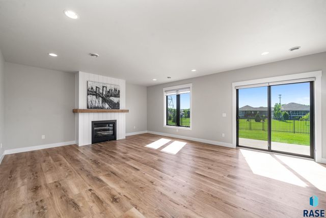 505 S Sassafras Cir Circle, Sioux Falls, SD 57110