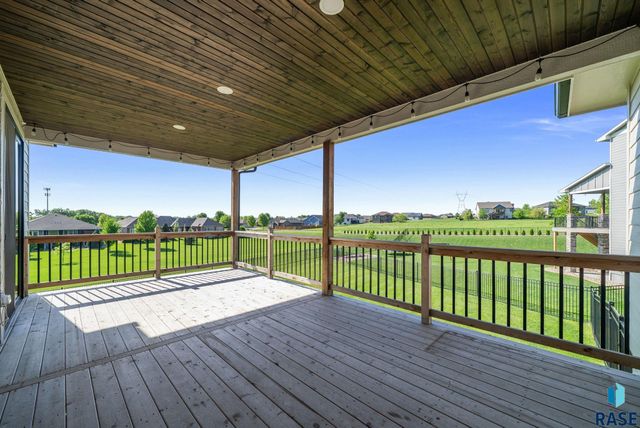 505 S Sassafras Cir Circle, Sioux Falls, SD 57110