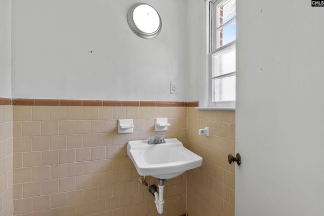 3017 Platt Springs Road, West Columbia, SC 29170