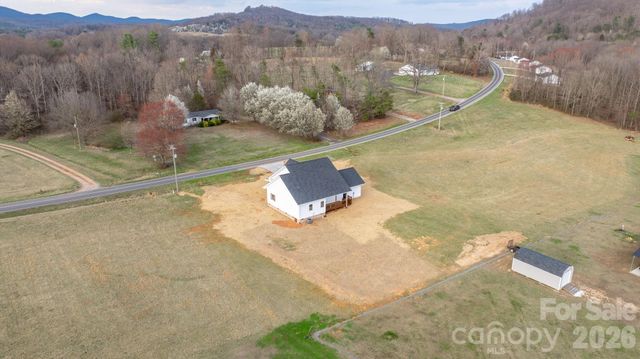 1284 Jay Burke Road, Taylorsville, NC 28681
