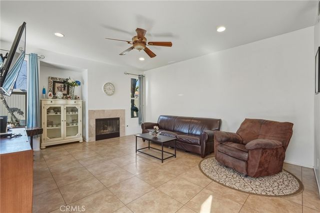 28853 Galaxy Way, Menifee, CA 92586