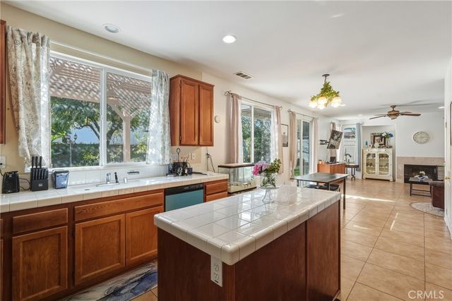 28853 Galaxy Way, Menifee, CA 92586