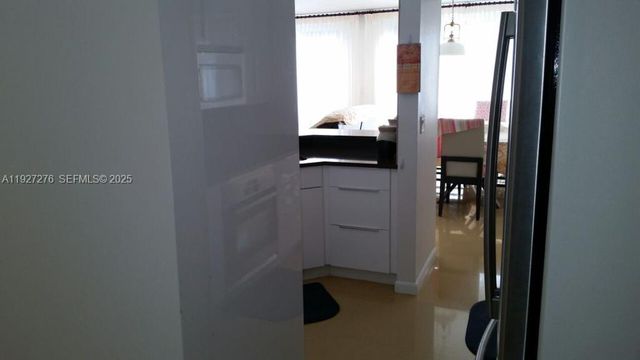 10136 NW 43rd Ter 10136, Doral, FL 33178