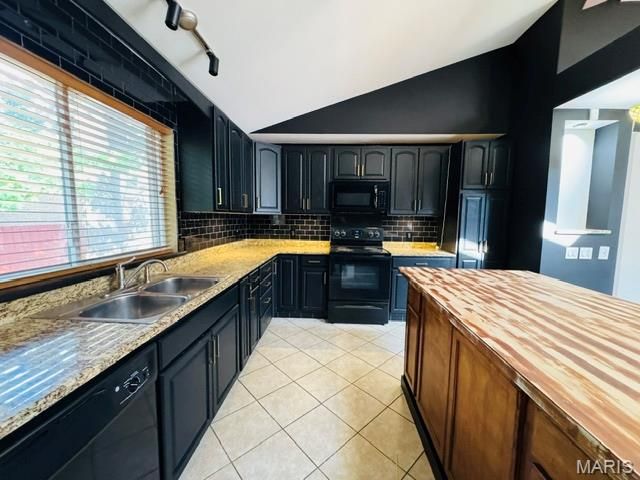 1923 Kingsford Drive, Florissant, MO 63031