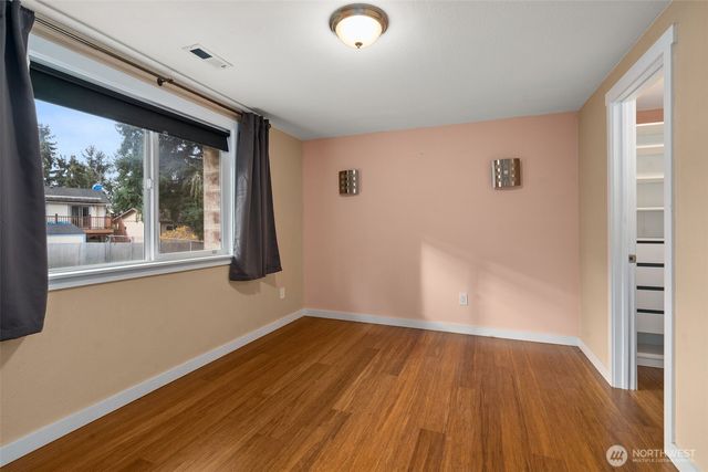 5705 38th Court SE, Lacey, WA 98503