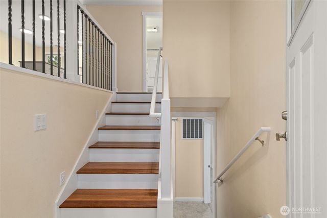 5705 38th Court SE, Lacey, WA 98503