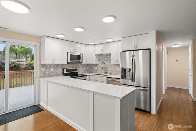 5705 38th Court SE, Lacey, WA 98503