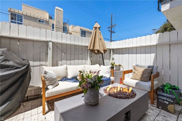 3906 Pacific Avenue, Marina Del Rey, CA 90292