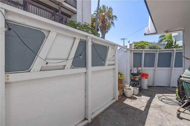 3906 Pacific Avenue, Marina Del Rey, CA 90292