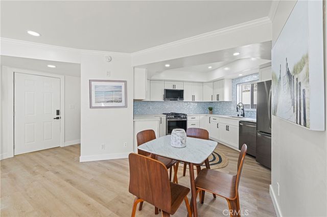 3906 Pacific Avenue, Marina Del Rey, CA 90292