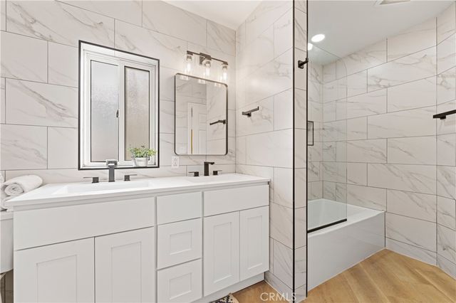 3906 Pacific Avenue, Marina Del Rey, CA 90292