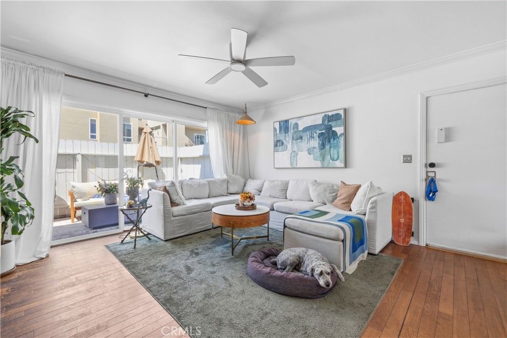 Image 13 of property listing at 3906 Pacific Avenue, Marina Del Rey, CA 90292
