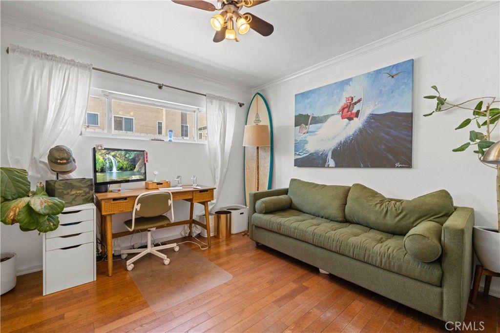 Image 23 of property listing at 3906 Pacific Avenue, Marina Del Rey, CA 90292