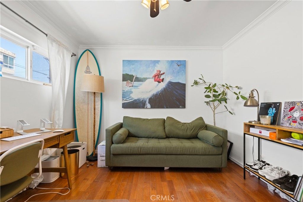 Image 24 of property listing at 3906 Pacific Avenue, Marina Del Rey, CA 90292