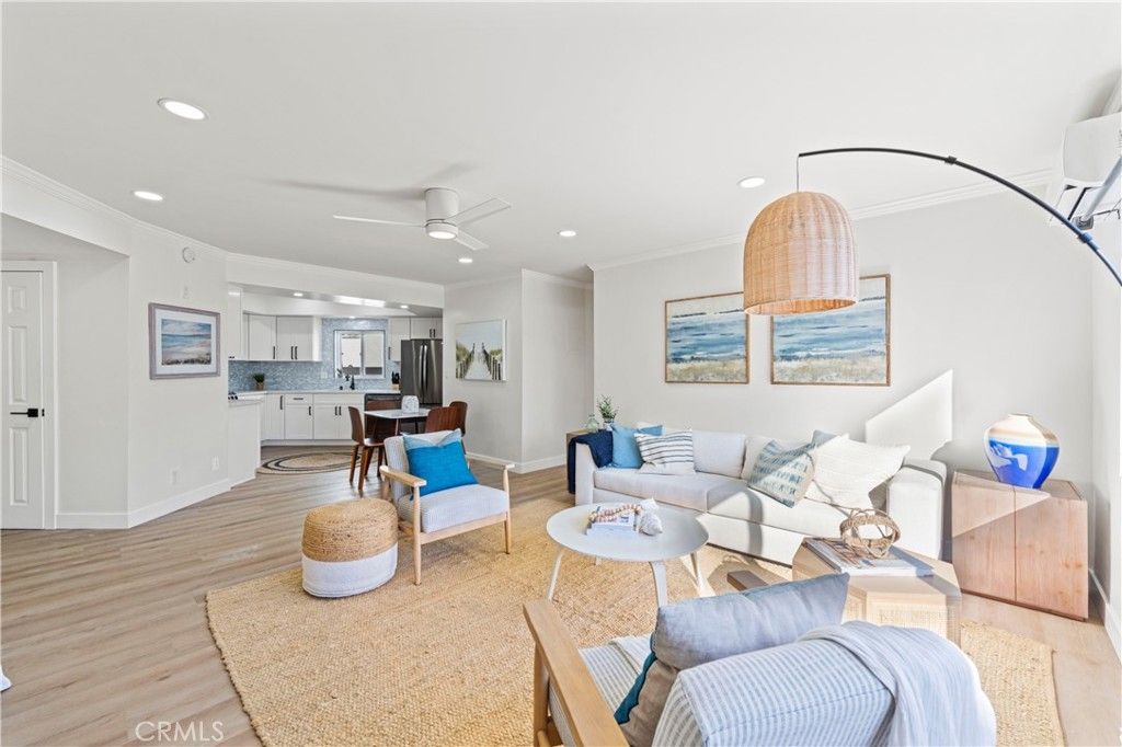 Image 36 of property listing at 3906 Pacific Avenue, Marina Del Rey, CA 90292