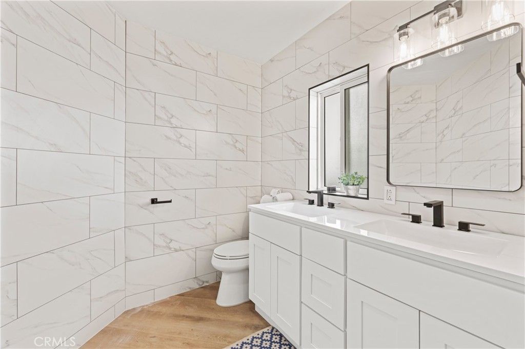 Image 44 of property listing at 3906 Pacific Avenue, Marina Del Rey, CA 90292