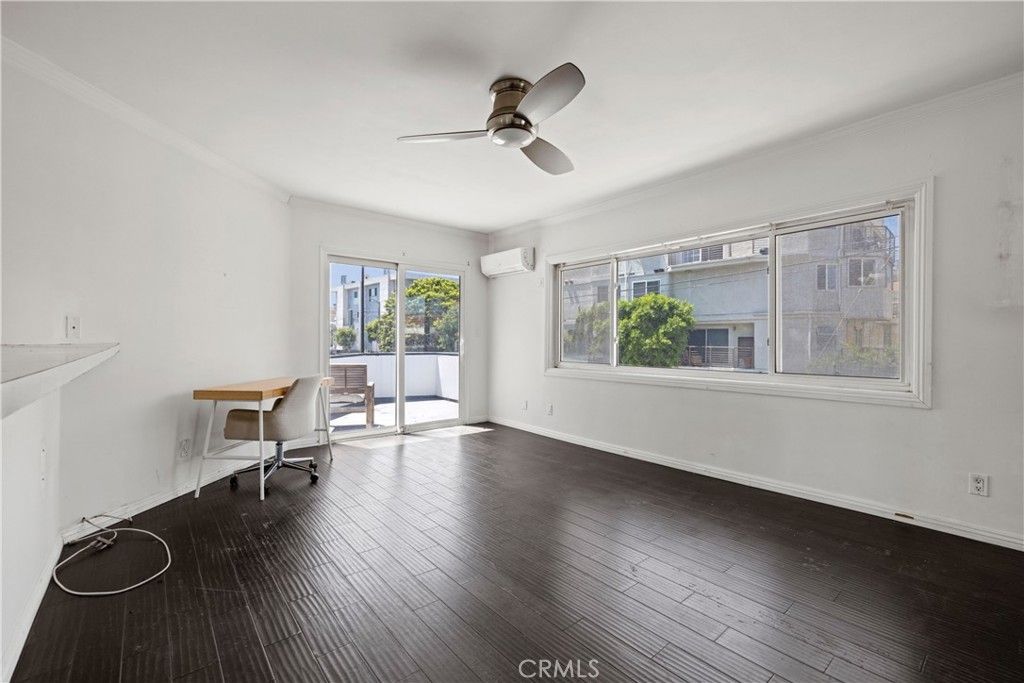 Image 64 of property listing at 3906 Pacific Avenue, Marina Del Rey, CA 90292