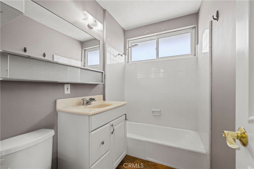 Image 67 of property listing at 3906 Pacific Avenue, Marina Del Rey, CA 90292