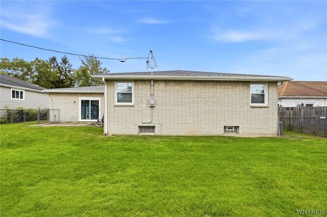 204 North Seine Drive, Cheektowaga, NY 14227