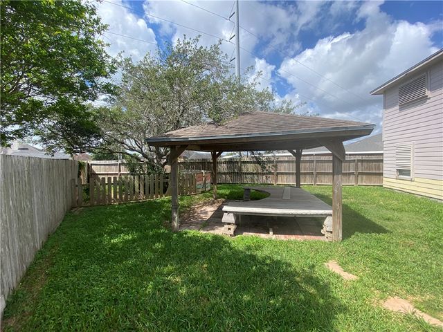 2422 Songbird, Corpus Christi, TX 78414