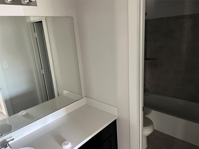 217 Laura Leigh Lane, Angleton, TX 77515