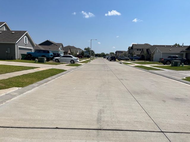 217 Laura Leigh Lane, Angleton, TX 77515