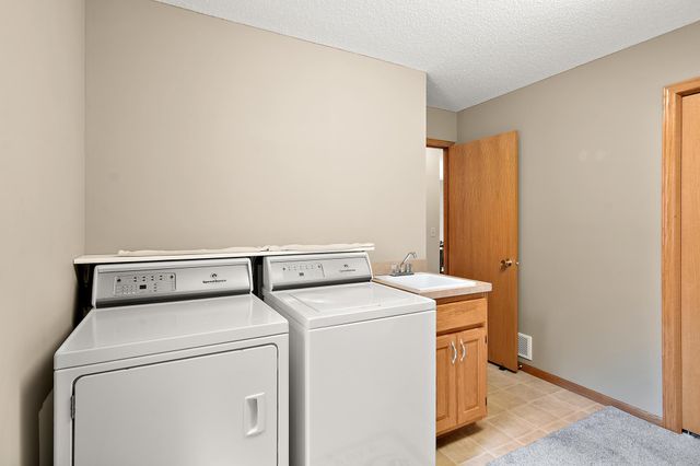 25854 18th Street W, Zimmerman, MN 55398