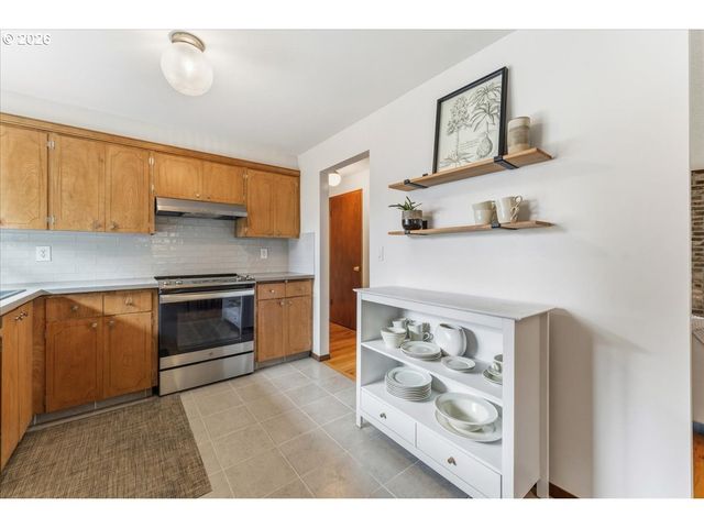 5350 Sw BARCLAY Ct, Beaverton, OR 97005