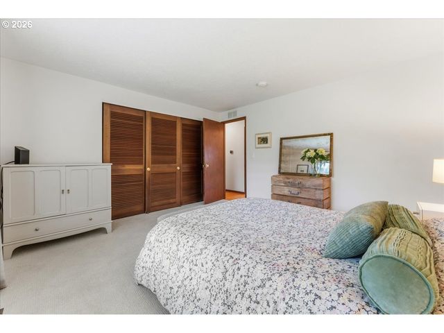 5350 Sw BARCLAY Ct, Beaverton, OR 97005