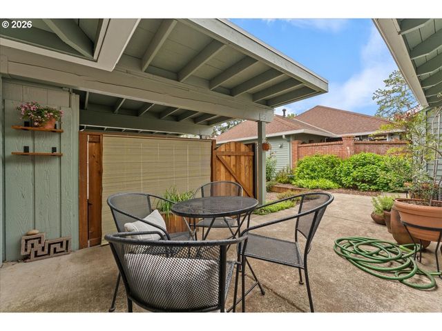 5350 Sw BARCLAY Ct, Beaverton, OR 97005