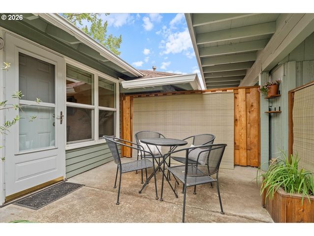 5350 Sw BARCLAY Ct, Beaverton, OR 97005