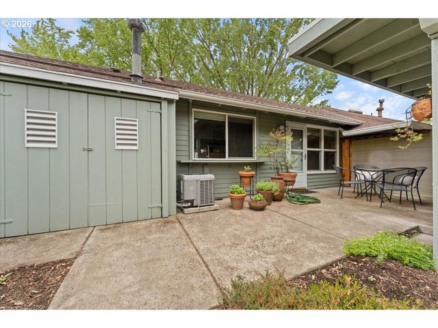 5350 Sw BARCLAY Ct, Beaverton, OR 97005