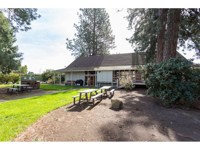 5350 Sw BARCLAY Ct, Beaverton, OR 97005