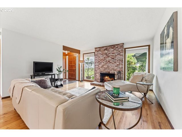 5350 Sw BARCLAY Ct, Beaverton, OR 97005