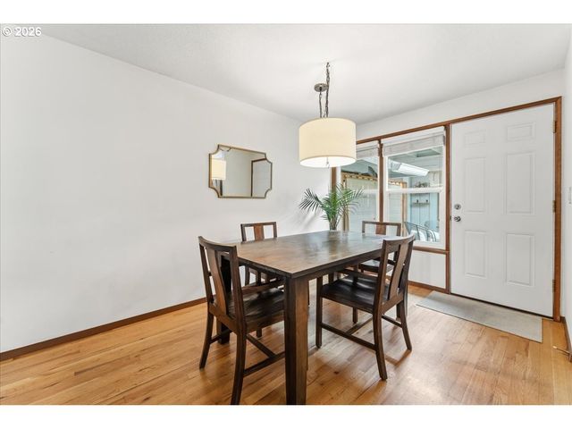 5350 Sw BARCLAY Ct, Beaverton, OR 97005