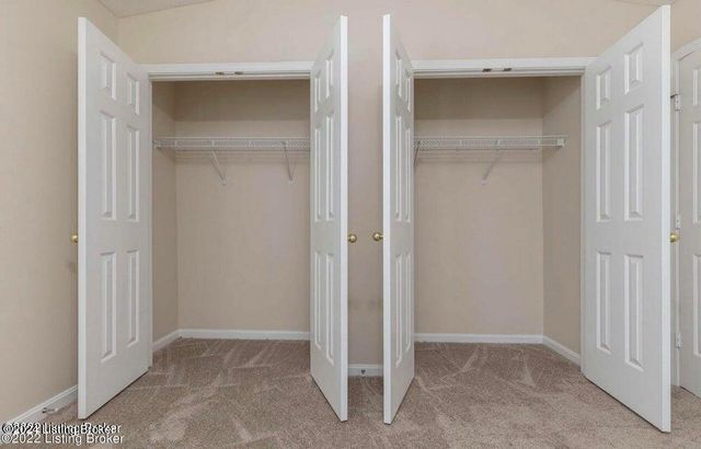 11609 Walnut View Way, Louisville, KY 40299